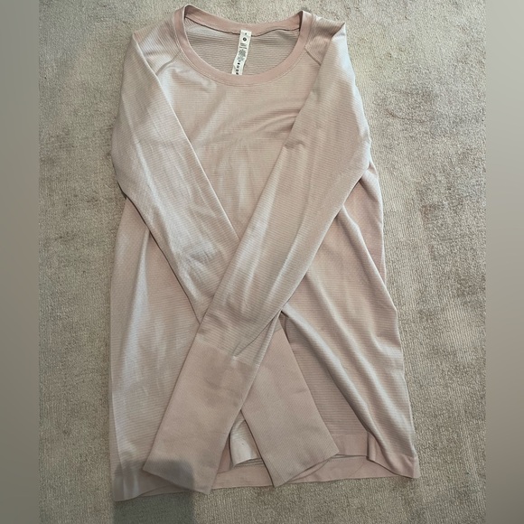 Lululemon Swiftly Tech Long-Sleeve Shirt 2.0 Hip leng Strawberry Milkshake Size8 - Picture 2 of 4